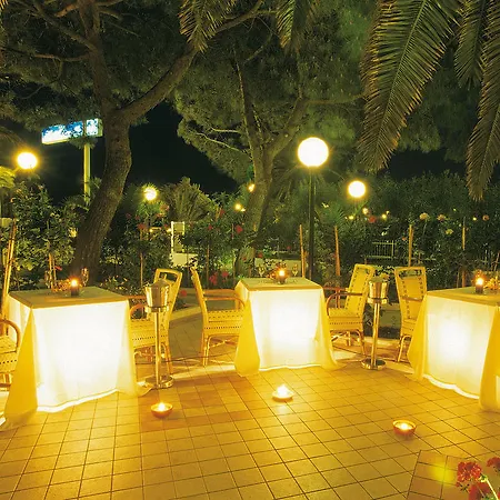 Corallo Villa Rosa Di Martinsicuro