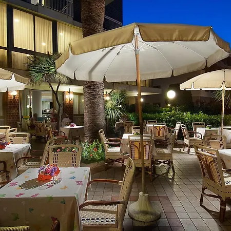 Corallo Hotel 3*