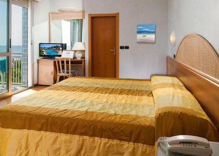 Corallo Villa Rosa Di Martinsicuro