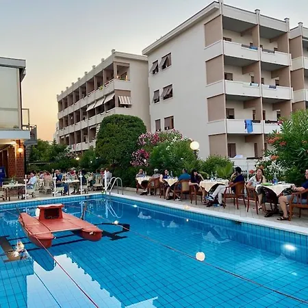 Corallo Hotel 3*