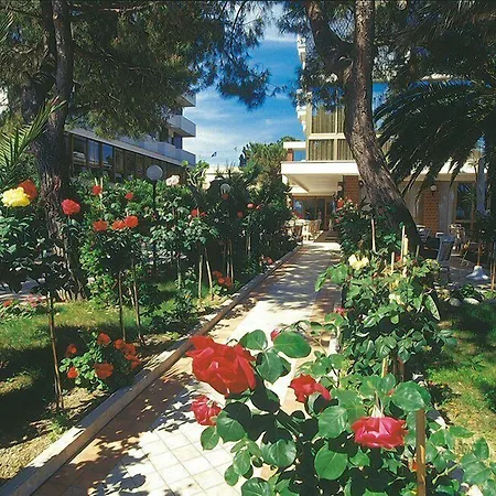 Corallo Villa Rosa Di Martinsicuro