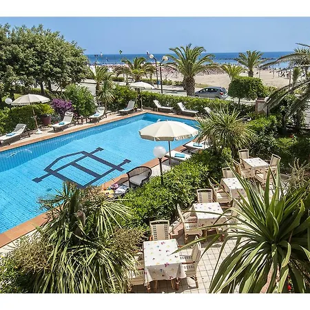 Hotel Corallo Villa Rosa Di Martinsicuro