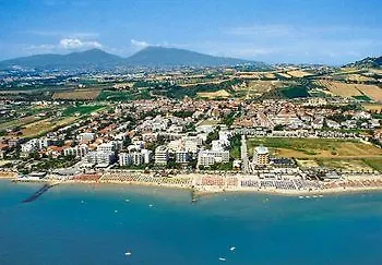 Hotel Corallo Villa Rosa Di Martinsicuro