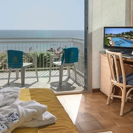 Corallo Hotel 3*