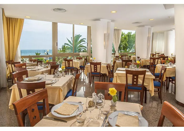 Corallo Villa Rosa Di Martinsicuro